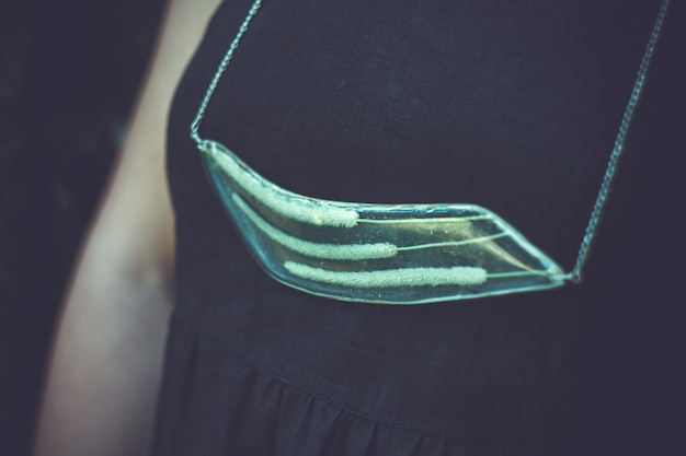 haftowany wzór na odzieży